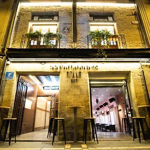 Casa Otano 2*, Pamplona Spagna
