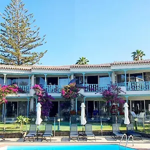 https://casas-carmen.in-canary-islands.com